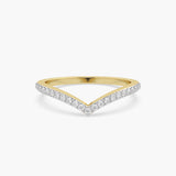 The Curved Chevron Pavé Band