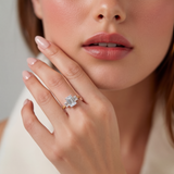 Grand Emerald Ring